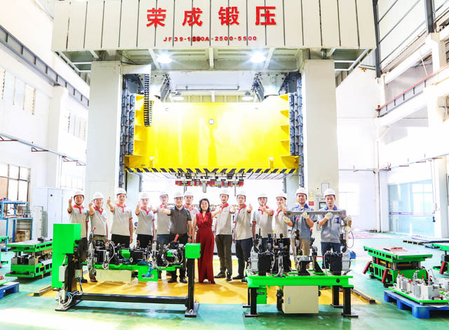 Experienced Manufacturing Team