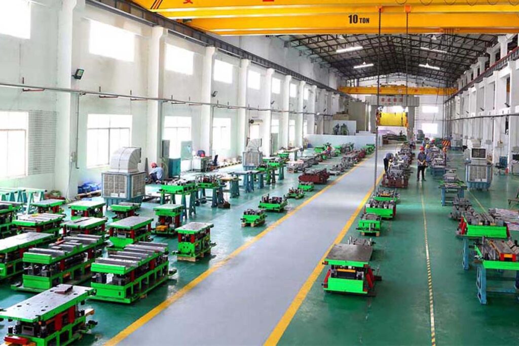 DongGuan HongXing Tool and Die Manufacturer precision tooling workshop